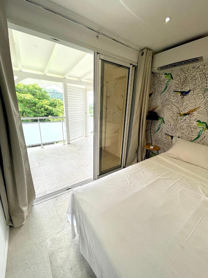 Les Appart Villa Sunbay Caraibes Avec Piscine Privative Vue Mer Et Montagne Le François Esterno foto