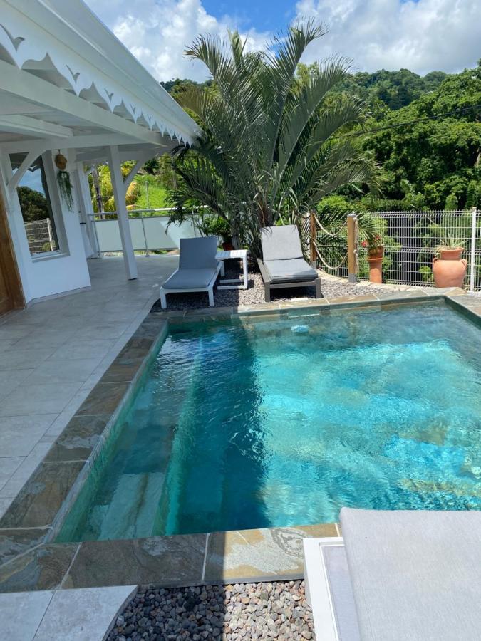 Les Appart Villa Sunbay Caraibes Avec Piscine Privative Vue Mer Et Montagne Le François Esterno foto