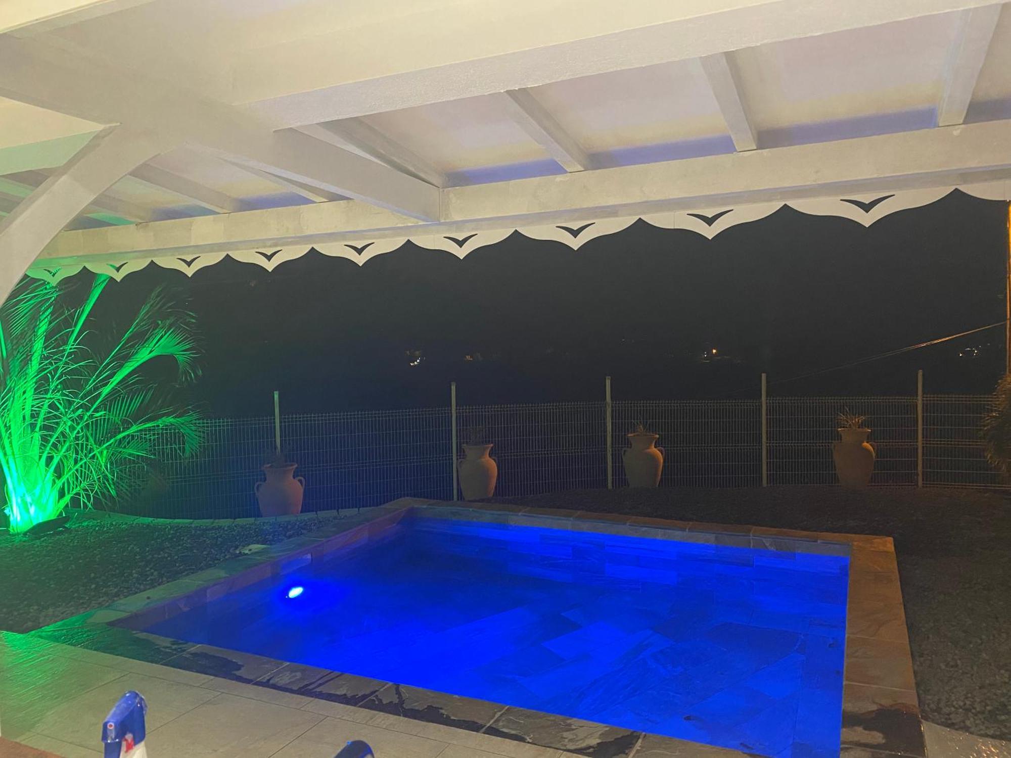 Les Appart Villa Sunbay Caraibes Avec Piscine Privative Vue Mer Et Montagne Le François Esterno foto